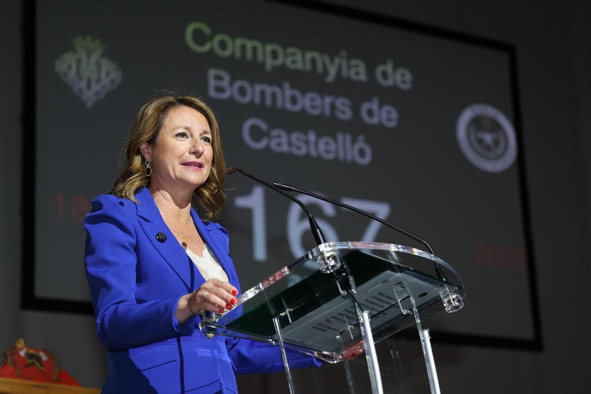El Cuerpo de Bomberos de Castelló celebra a su patrón. Estos son todos los homenajeados en el acto