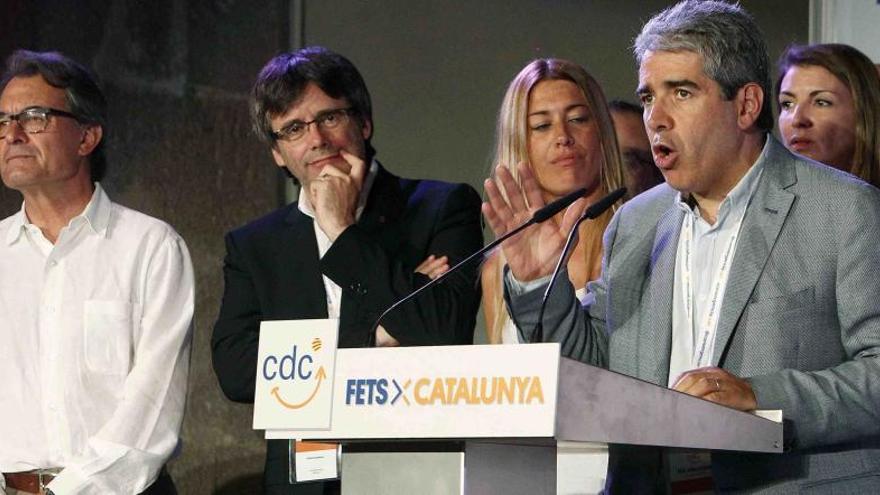 CDC es conjura per &quot;fer fora el PP&quot; i Mas carrega contra ERC