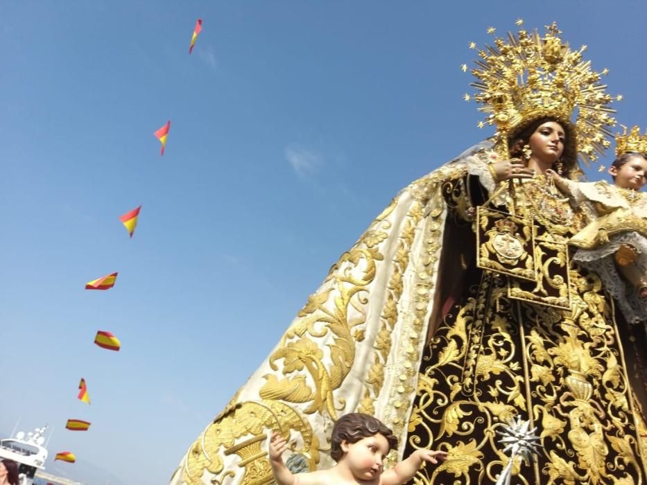 Embarque de la Virgen del Carmen Coronada de El Perchel