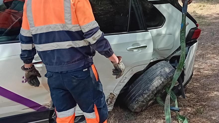 Colisión entre dos vehículos cerca del cruce de los Cazadores de Santa Eulària