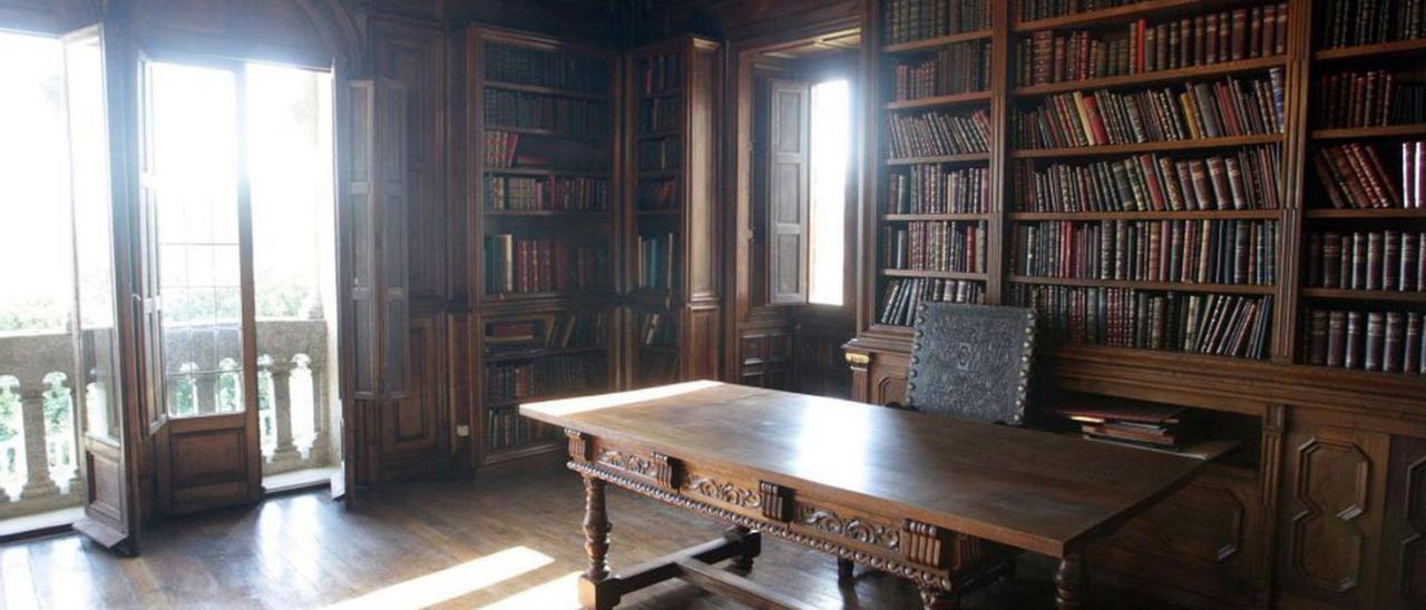 La biblioteca de Emilia Pardo Bazán, en el pazo de Meirás.