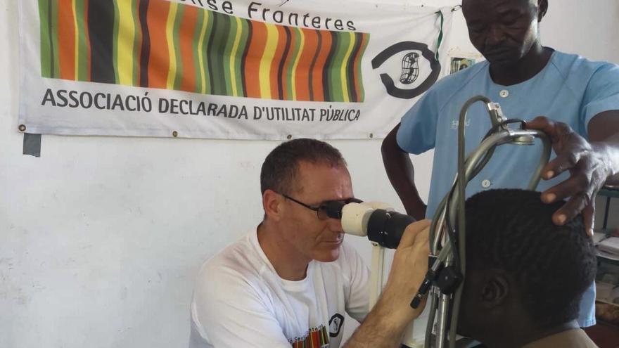 Un óptico de Bocairent se libra de un secuestro en un hospital del Chad