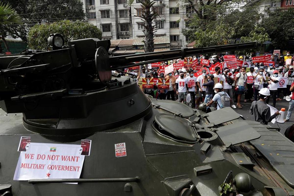 AI verifica mig centenar de vídeos sobre la matança de manifestants birmans