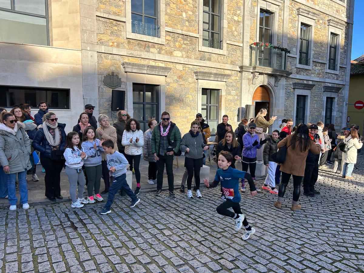 EN IMÁGENES: Así fue la San Silvestre de Salas, con más de 200 corredores de todas las edades