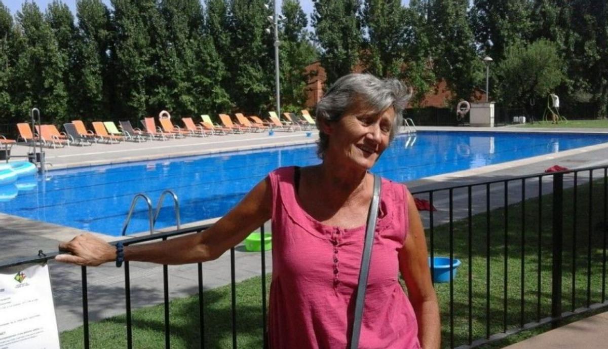Mariona Trabal, en la piscina de L' Ametlla del Vallès donde empezó su reivindicación