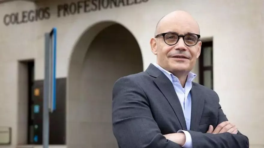 Miguel Perlado: "Diverses devotes dormien amb la líder i es fomentaven petons als llavis"
