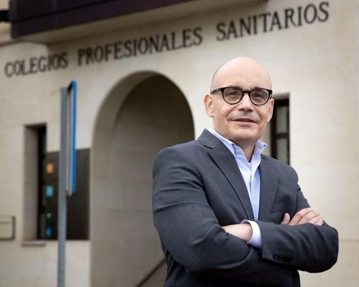 Miguel Perlado: "Diverses devotes dormien amb la líder i es fomentaven petons als llavis"