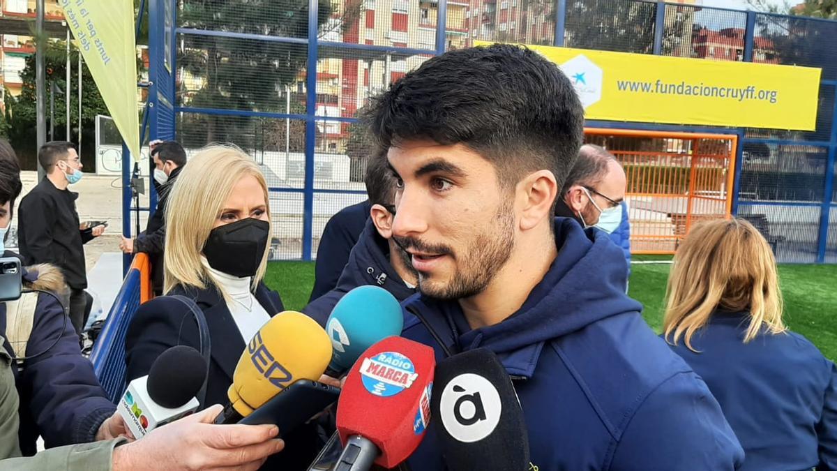 Carlos Soler en el acto de la Fundación Cruyff y La Caixa