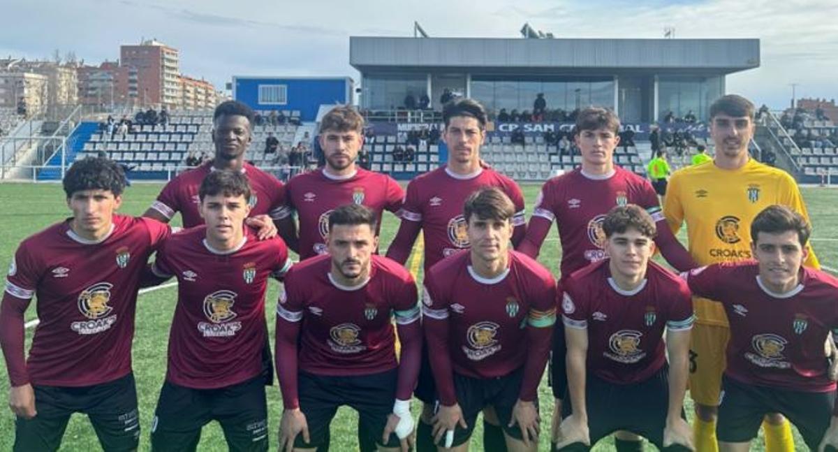 L'onze del Peralada en la visita al San Cristóbal