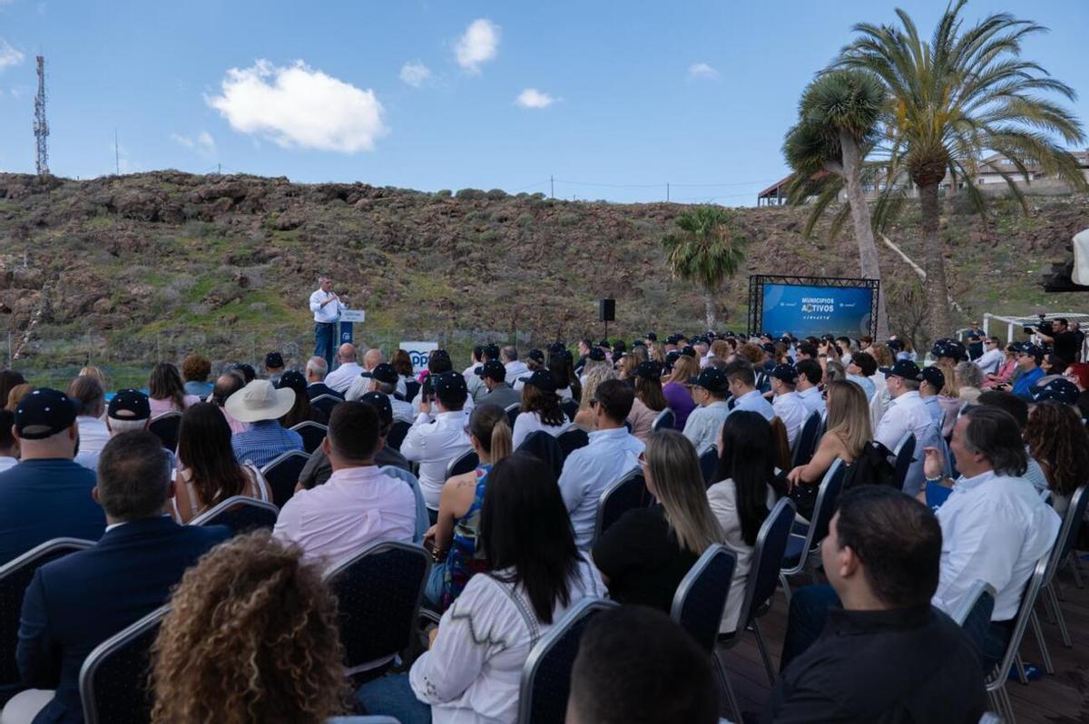 El PP de Canarias presenta el II Plan Municipios Activos para construir más de 4.700 viviendas