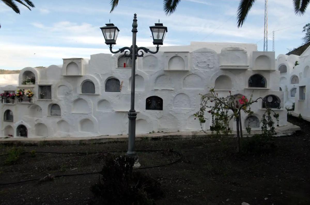 Cementerio Redondo de Sayalonga, en Málaga