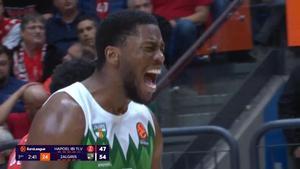 Brutal actuación de Moses Wright ante el Hapoel