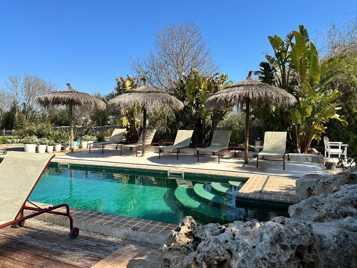Entspanntes Flair auf der Luxusvilla "Only Summer" bei Llubí - hier bietet Strong Sense seine Retreats an