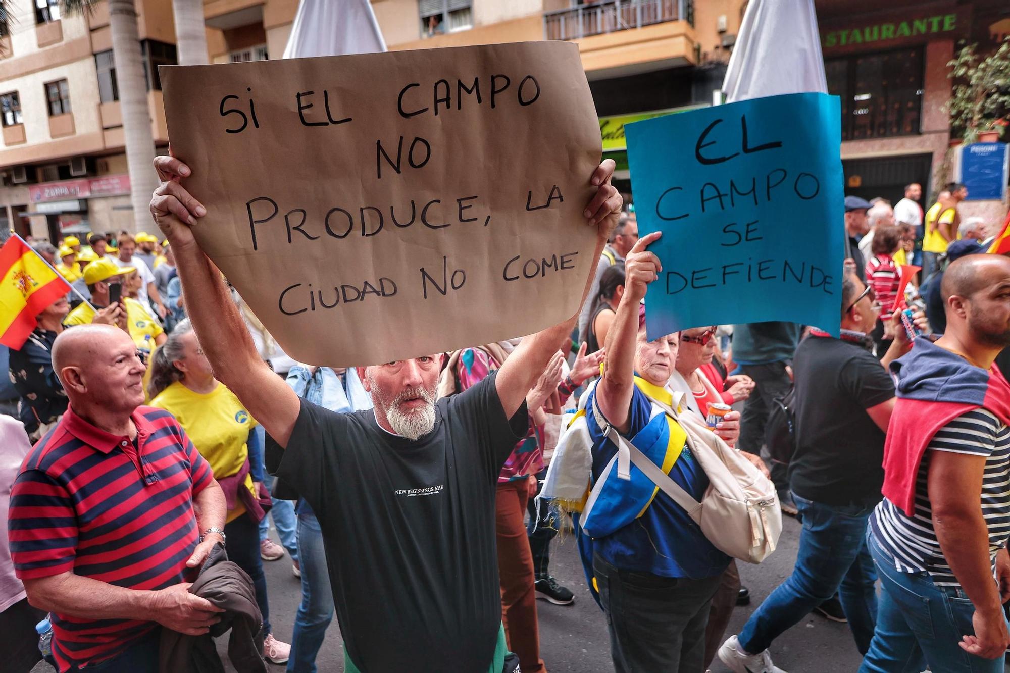 El sector agrario protesta en las calles de Santa Cruz