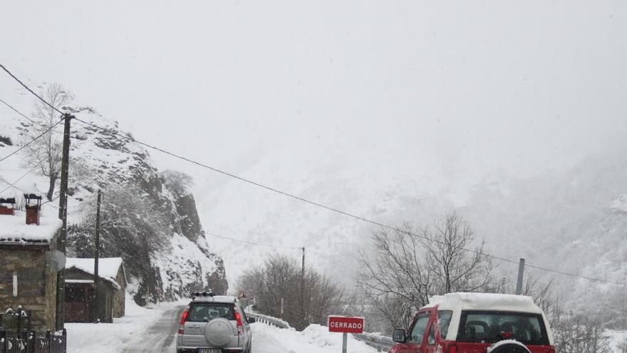 Una masa de aire ártico traerá nevadas este fin de semana a las montañas del Principado