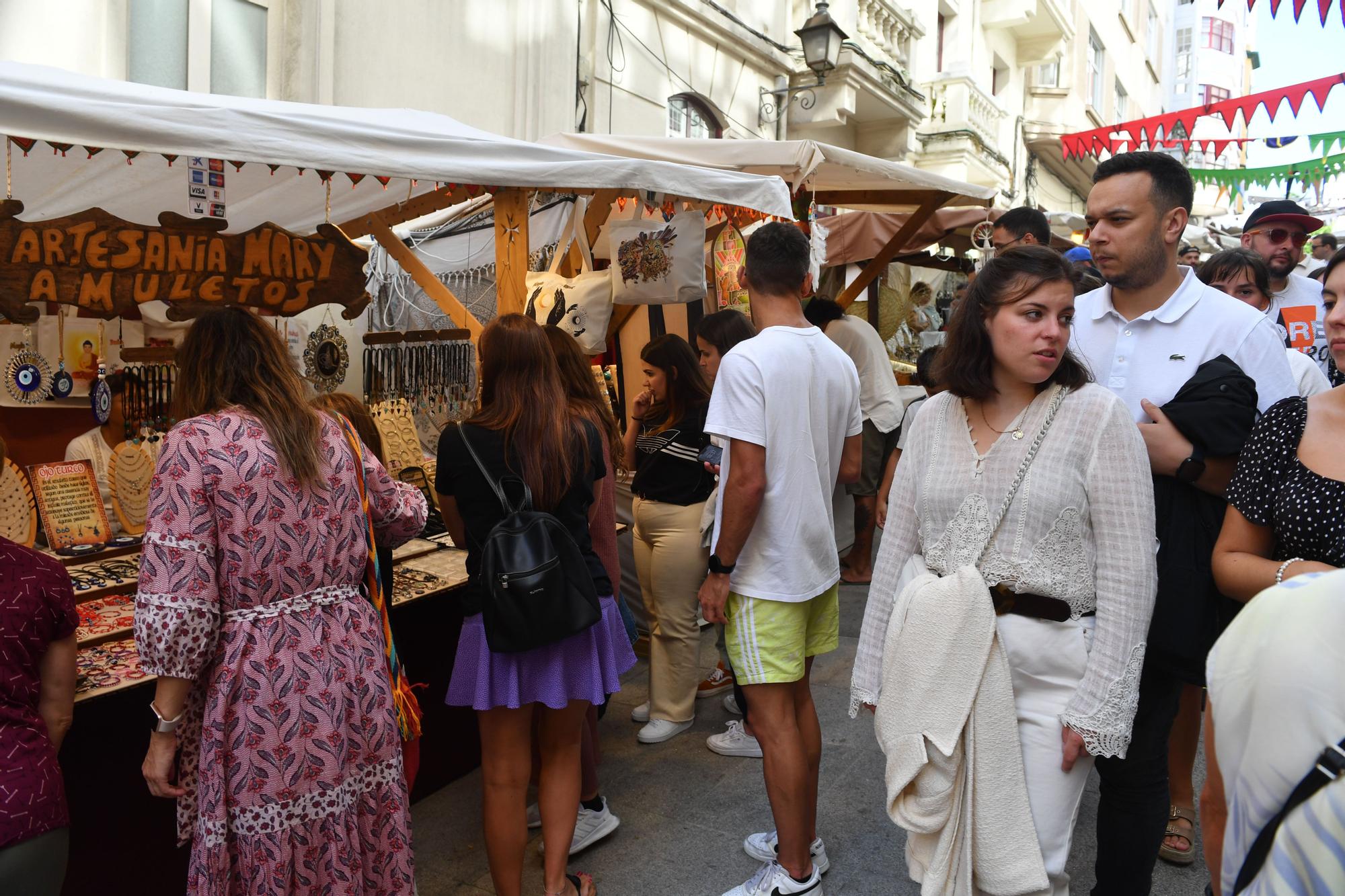 La Feira das Marabillas se despide de la Ciudad Vieja tras retomar la tradición medieval