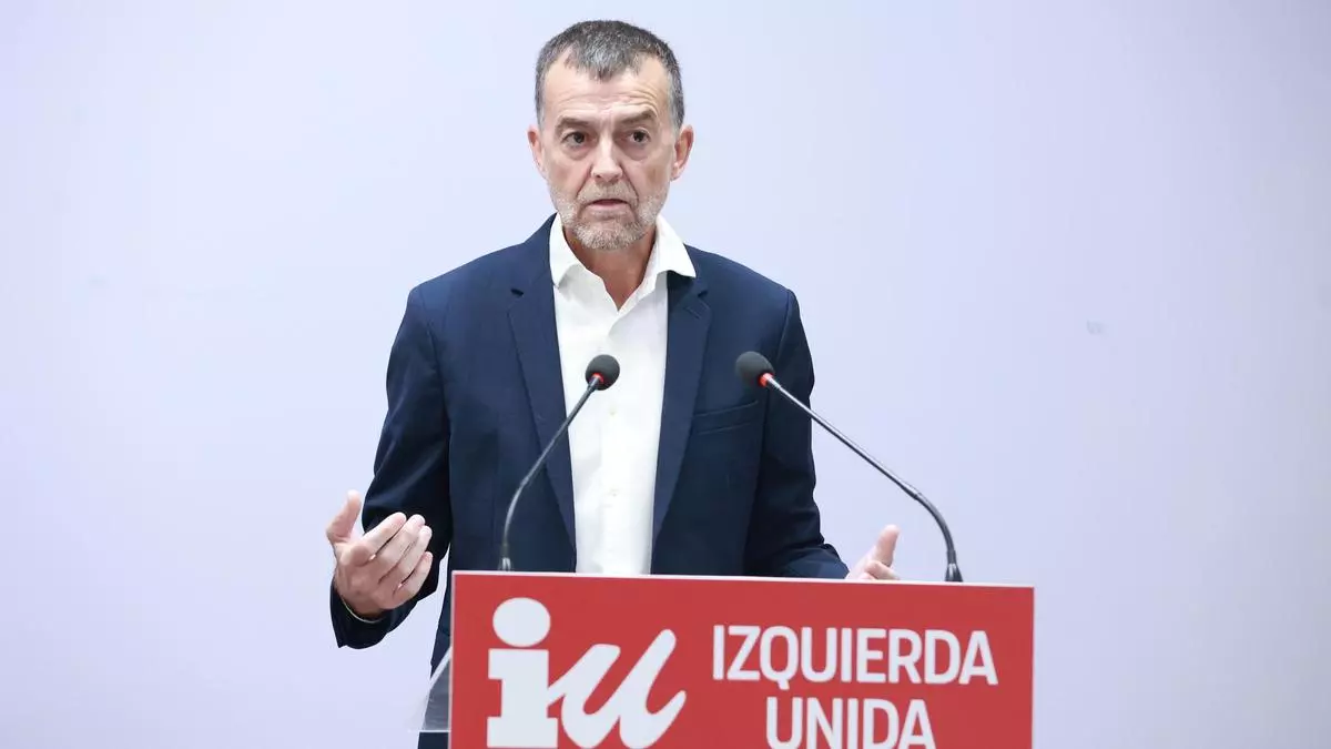 IU enmienda a Yolanda Díaz: ve una "crisis de Gobierno" y deja la puerta abierta a salir del Consejo de Ministros: "Barajamos todos los escenarios"