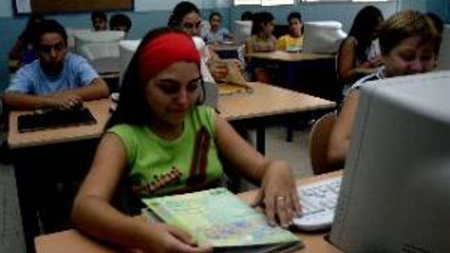 Córdoba ya cuenta con doce centros de educación bilingüe