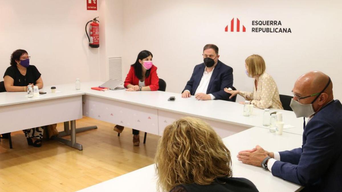 Junqueras, Romeva i Bassa en una reunió d’ERC  | ARXIU/SÍLVIA JARDÍ/ACN