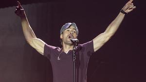 Enrique Iglesias durant un concert a Barcelona el novembre del 2014.