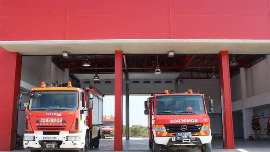 Mueren un joven de 15 años y una mujer de 35 en un incendio en Huelva