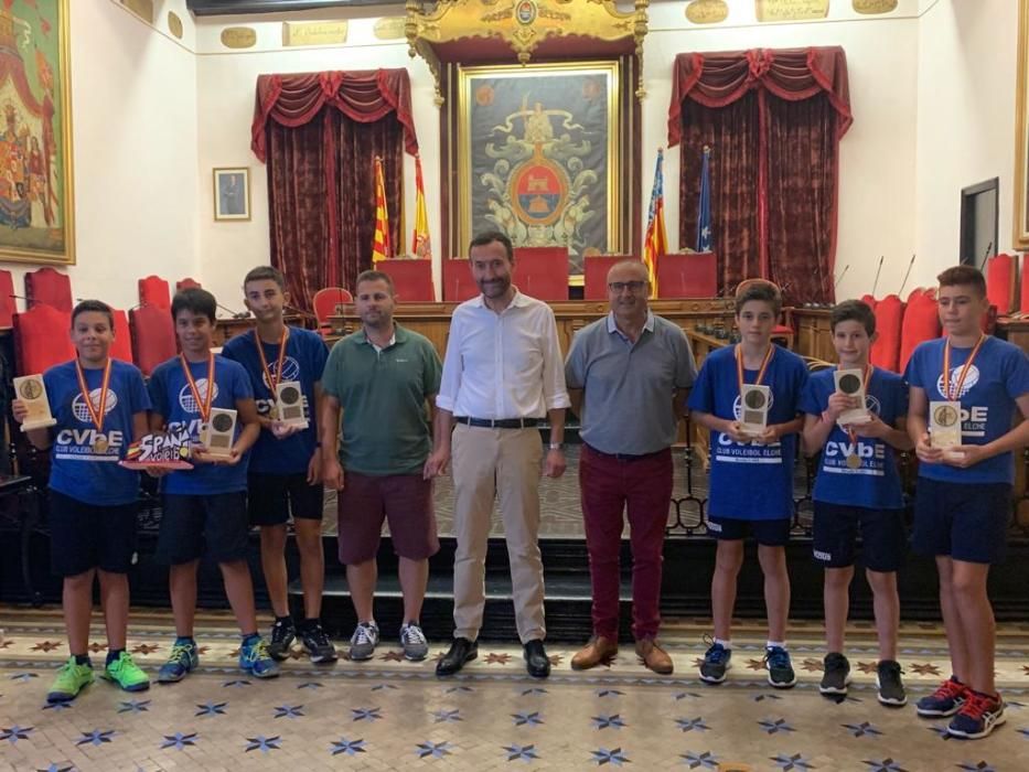 CV Granadas de Elche, campeón de España de voley