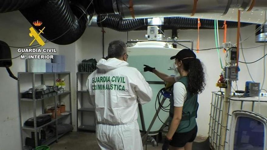 La Guardia Civil descubre un laboratorio de drogas en Dolores