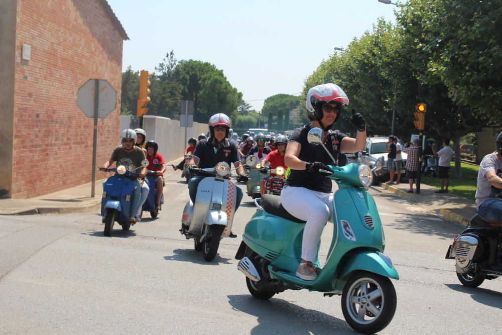 Fortià acull la 15a Trobada de Vespa i clàssiques