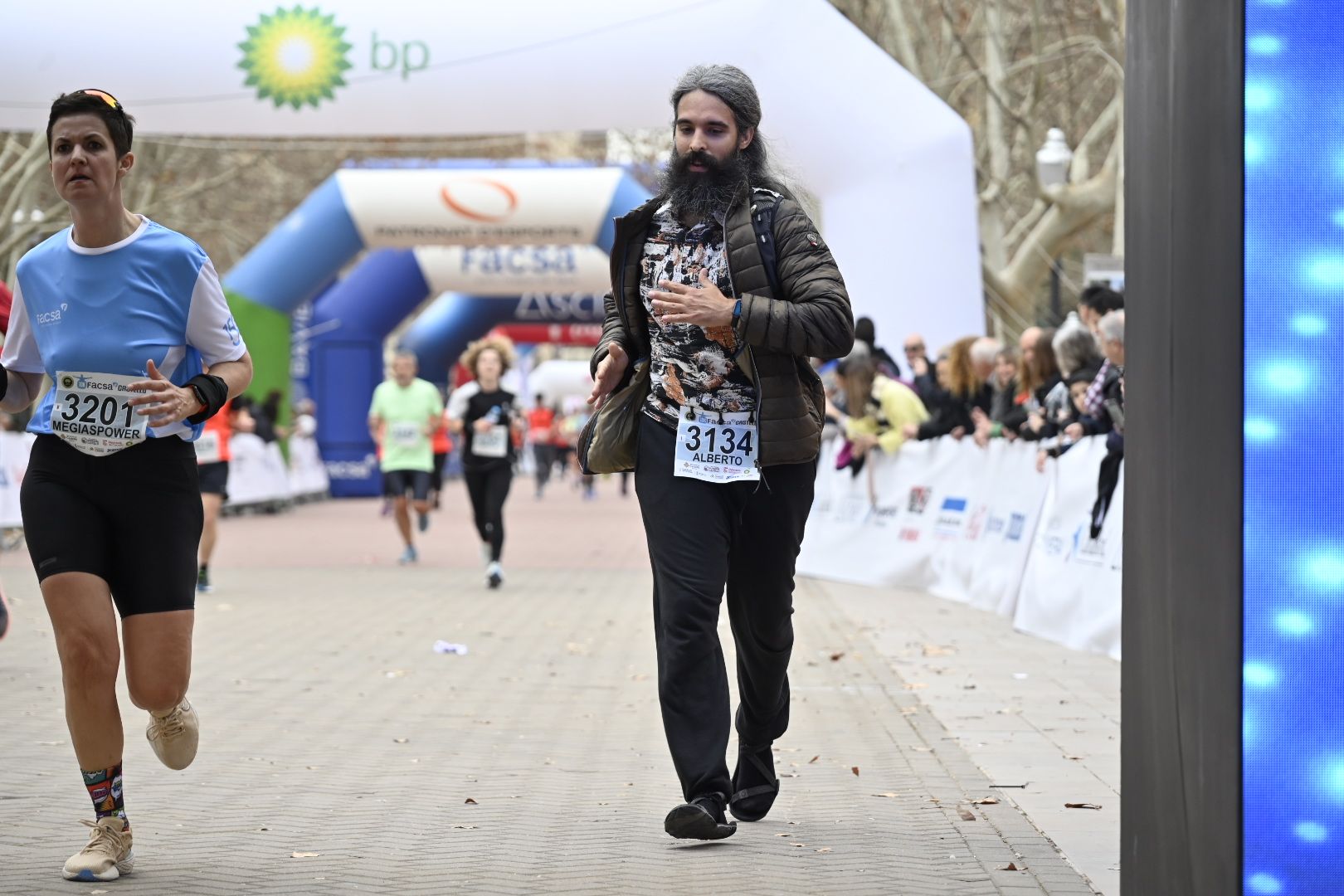 Búscate en las fotos: Las mejores imágenes del Marató bp y el 10K Facsa 2024 de Castelló