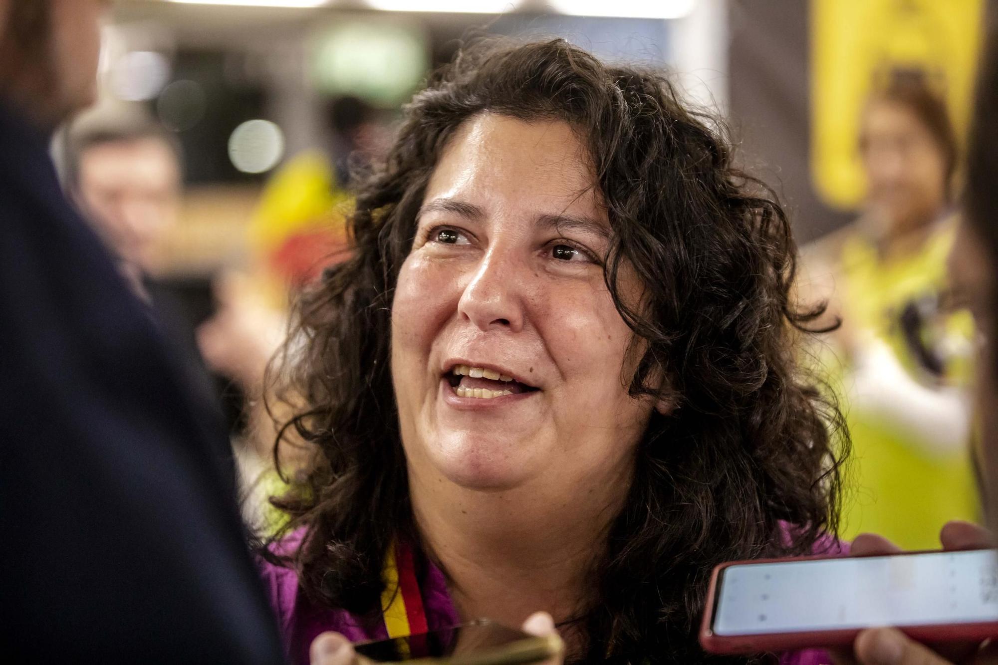 Gran recibimiento a la mallorquina Mónica Calzetta, Campeona del Mundo de ajedrez