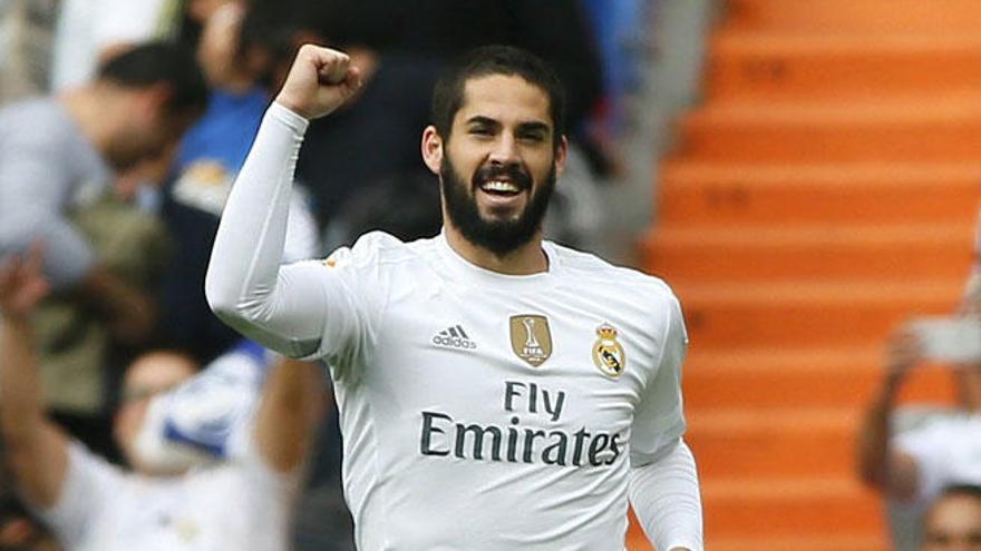 Isco Alarcón celebra un gol con el Real Madrid.