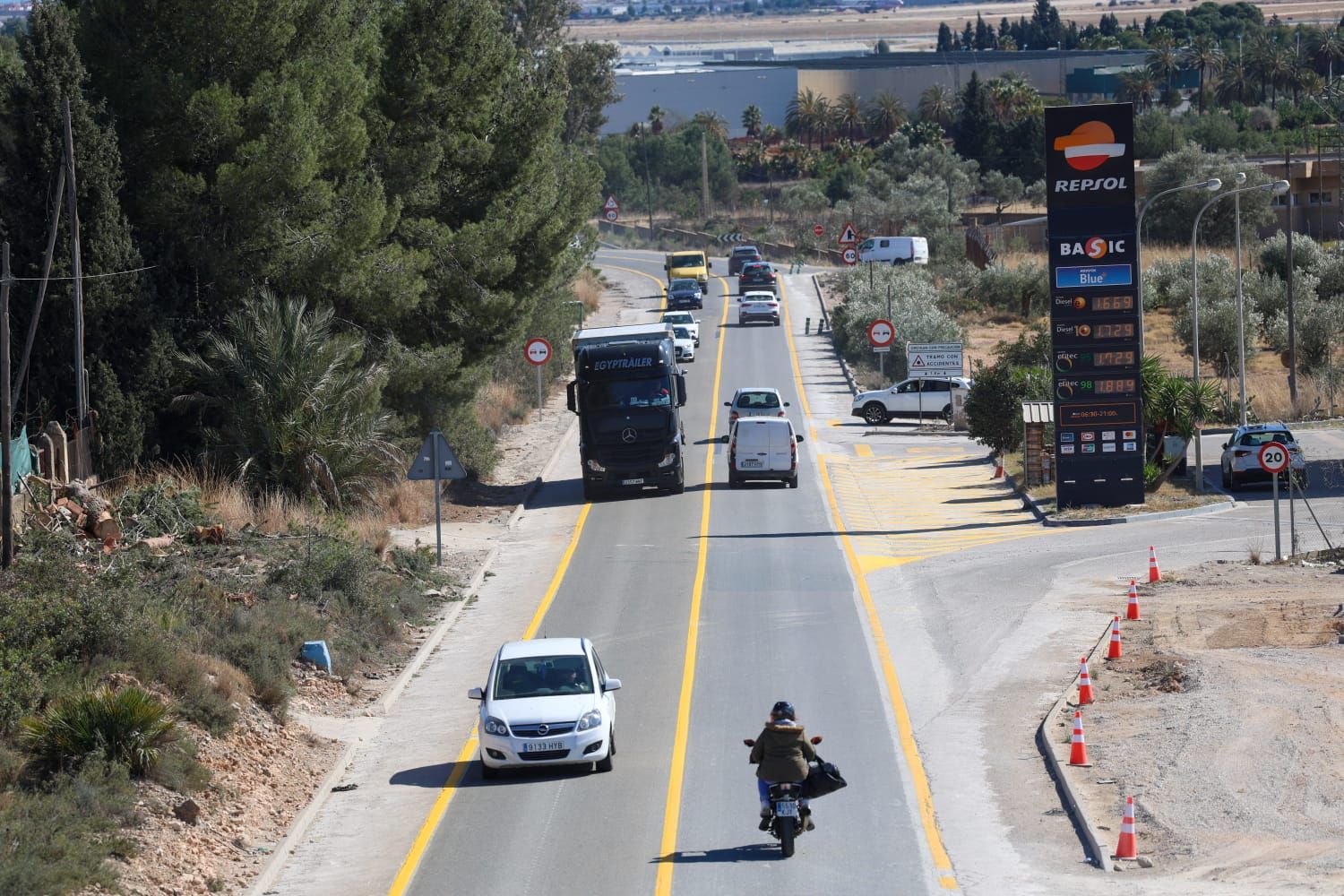 La diputación desdoblará una vía entre Manises y Riba-roja por la que pasan 20.000 coches al día