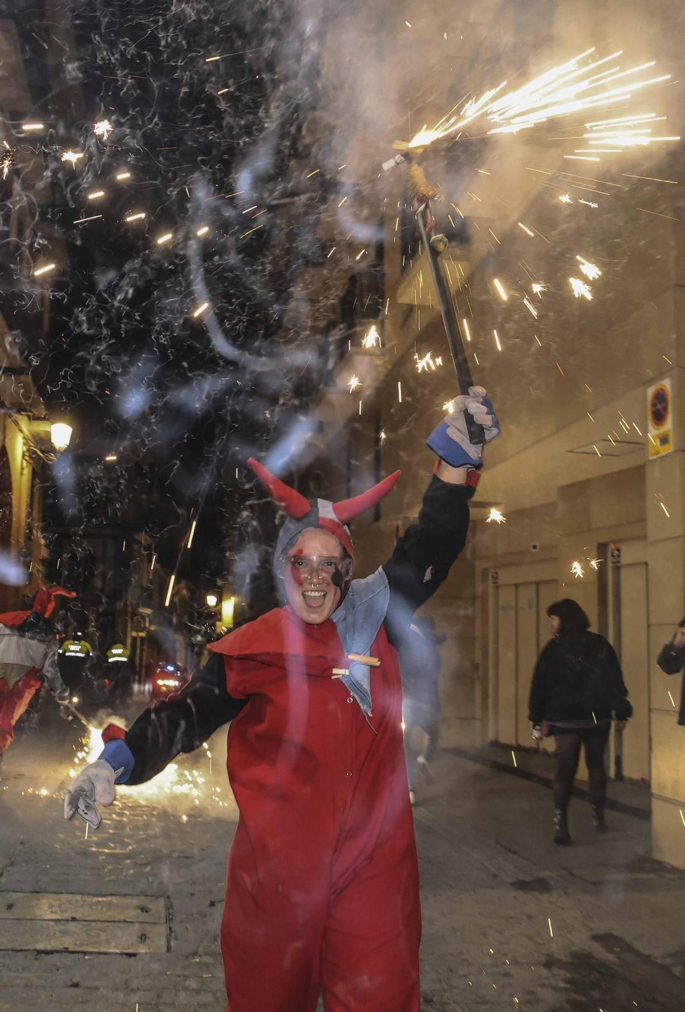 Así han sido los Correfocs del Carnaval en Alicante