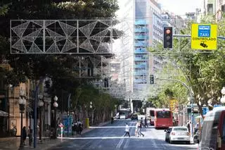 Más de 700.000 luces led para iluminar el centro de Alicante en el retorno de las Hogueras