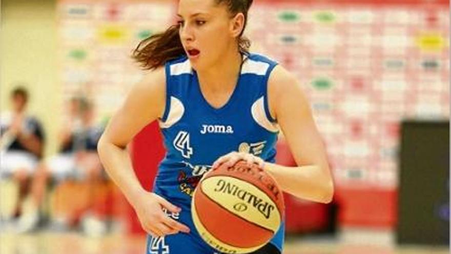 Rebeka Abramovic, en un partit de la temporada passada a Eslovènia.