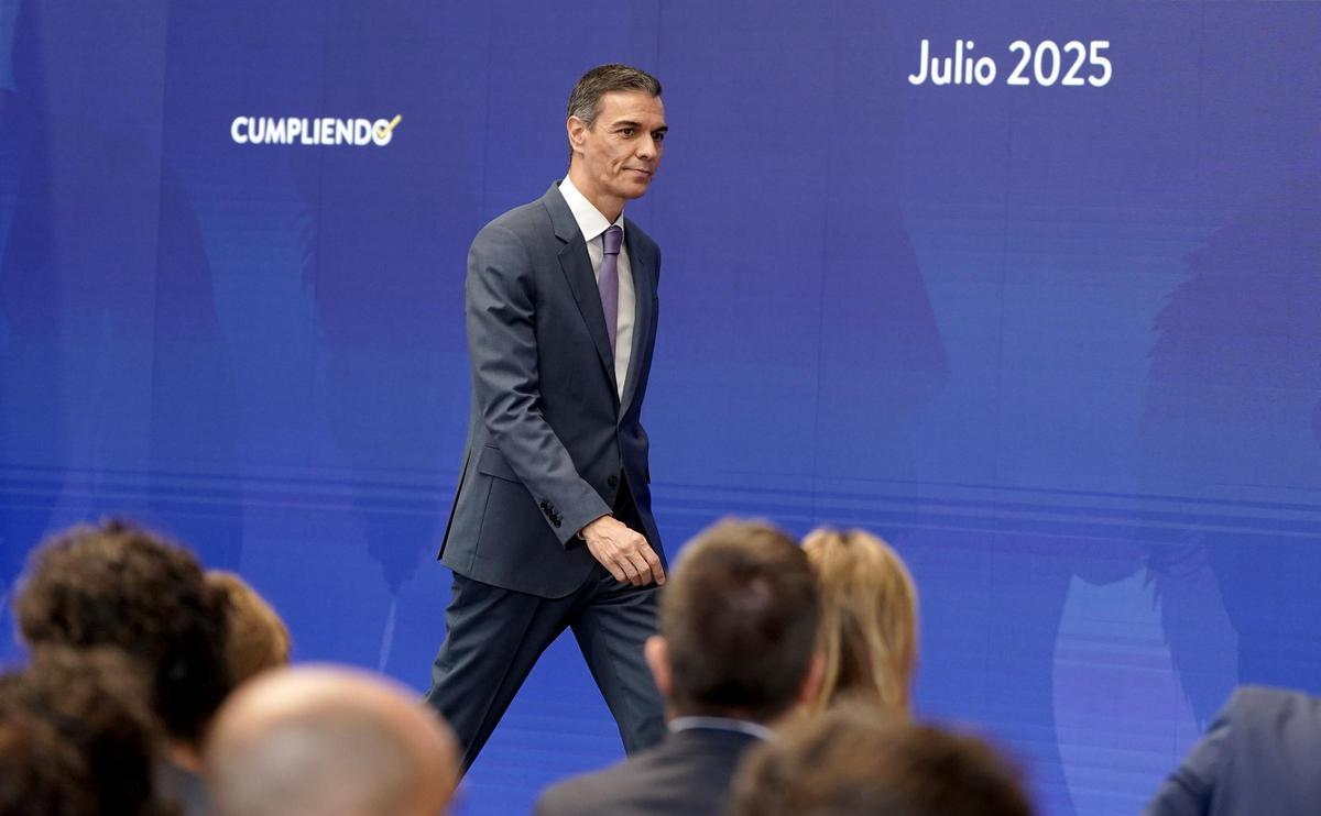Pedro Sánchez, presidente del Gobierno, comparece en Moncloa.