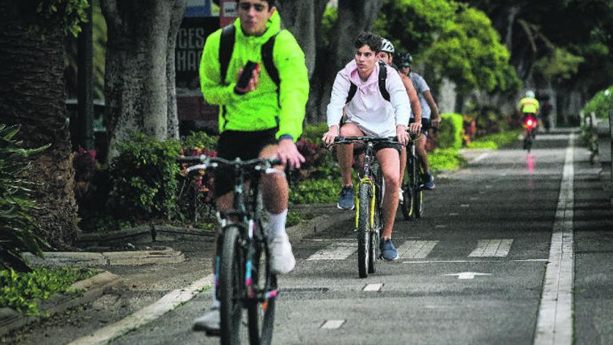 El Consistorio elimina aparcamientos y corta carriles en siete zonas de la ciudad