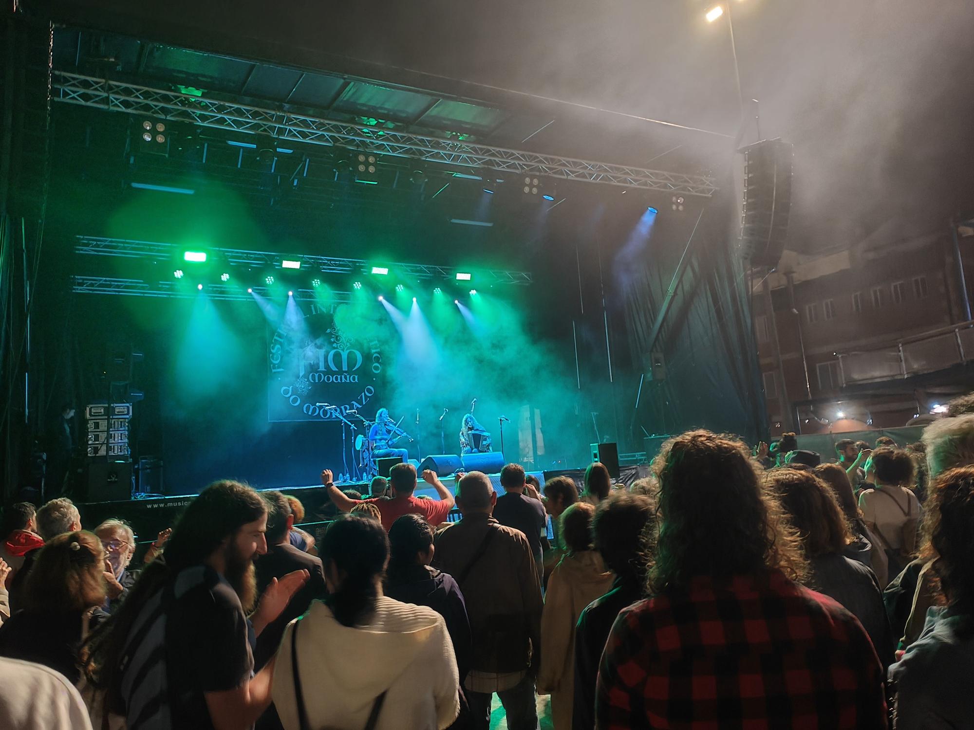 El Festival Intercéltico vence a la lluvia en Moaña