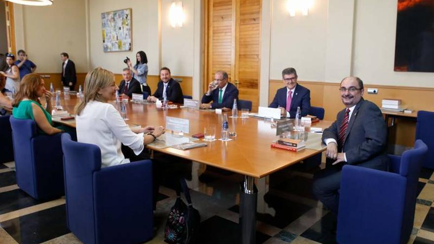 El Gobierno reduce a 35 las direcciones generales