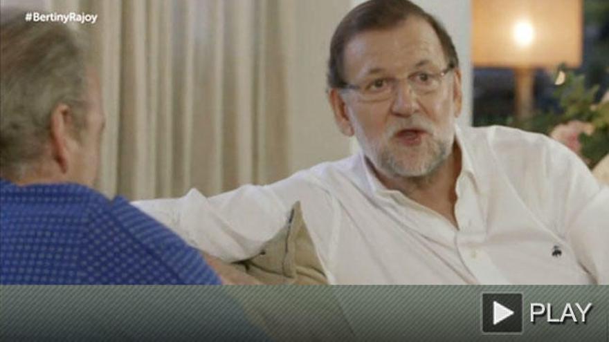 Rajoy: &quot;Me siento muy español, he pateado muchos sitios de España&quot;