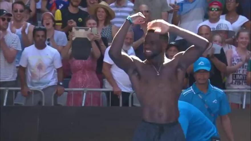 Frances Tiafoe reta a Rafa Nadal