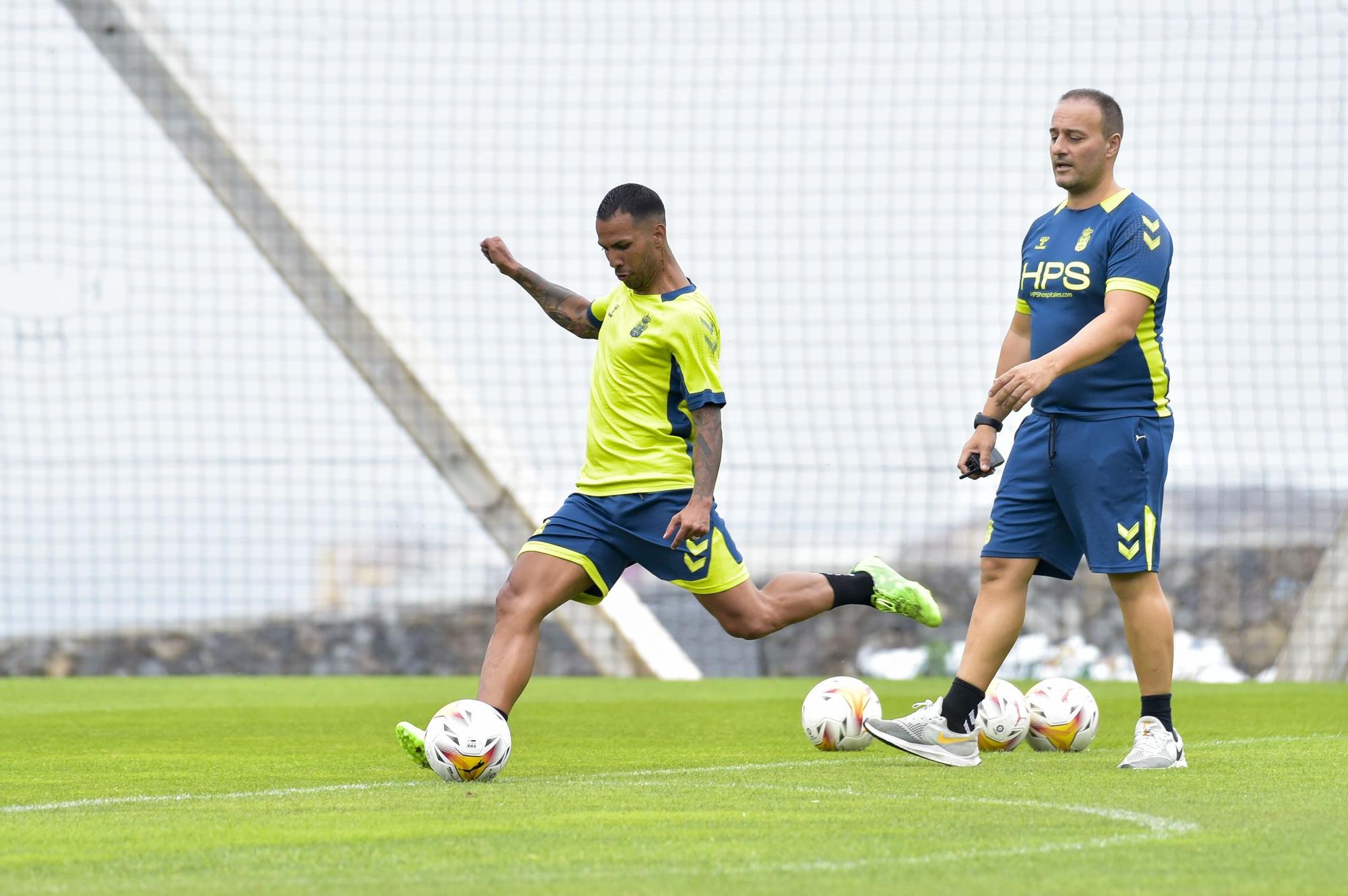 Entrenamiento de Jonathan Viera (24/08/2021)