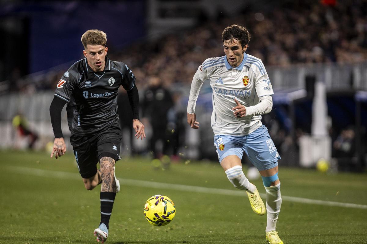 Raúl Sánchez tuvo minutos en el empate del Castellón en Zaragoza.