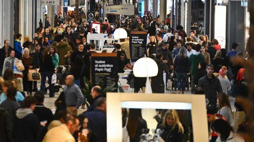 Zaragoza sustituye dos festivos comerciales