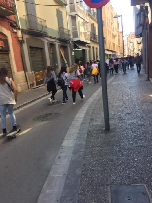 Manifestació estudiantil a Girona de la vaga del vuit de març