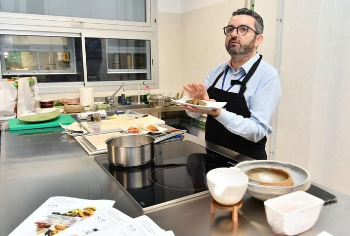 12/12/2019 LAS PALMAS DE GRAN CANARIA. Inauguración dentro de las jornadas de Nutrición, Sostenibilidad y Gastronomia en la ULPGC, del primer laboratorio-cocina ubicano en una universidad española.   Fotógrafa: YAIZA SOCORRO.  | 12/12/2019 | Fotógrafo: Yaiza Socorro