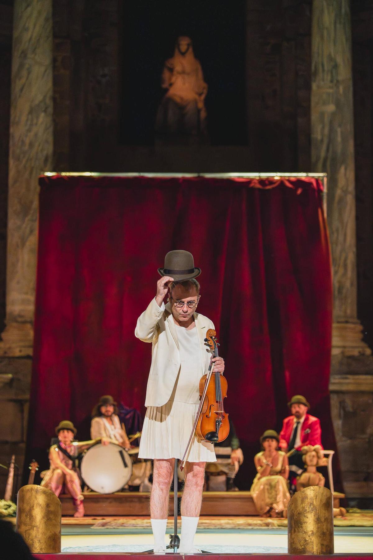 Las imágenes de 'Los hermanos', la comedia de esta semana del Teatro de Mérida