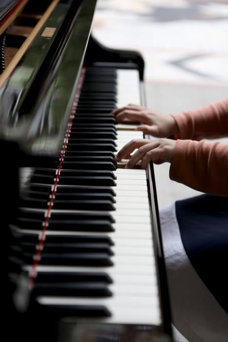 Maratón de piano en el Paseo de Begoña de Gijón