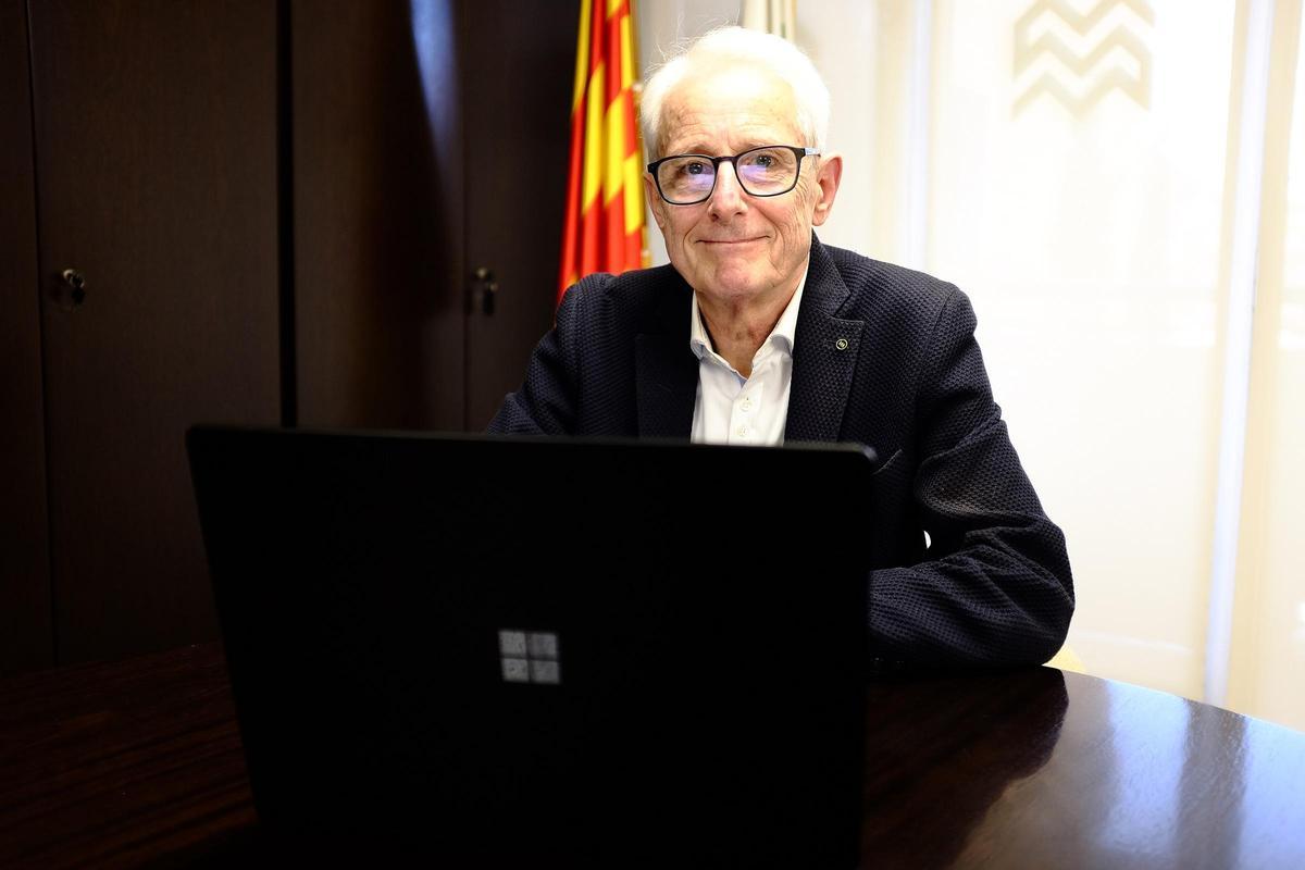 Pere Ribera, a la seu manresana de Mútua Intercomarcal