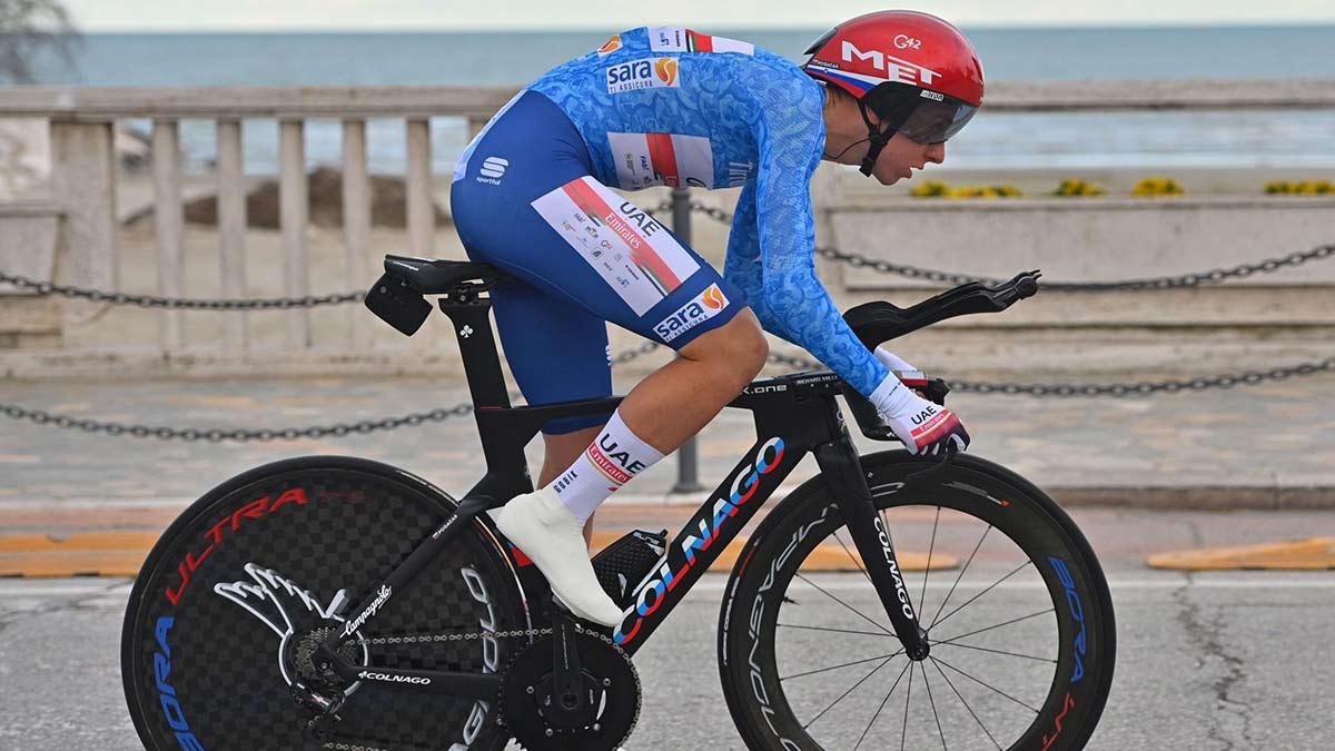 Pogacar, durante la 'crono' de la Tirreno Adriático